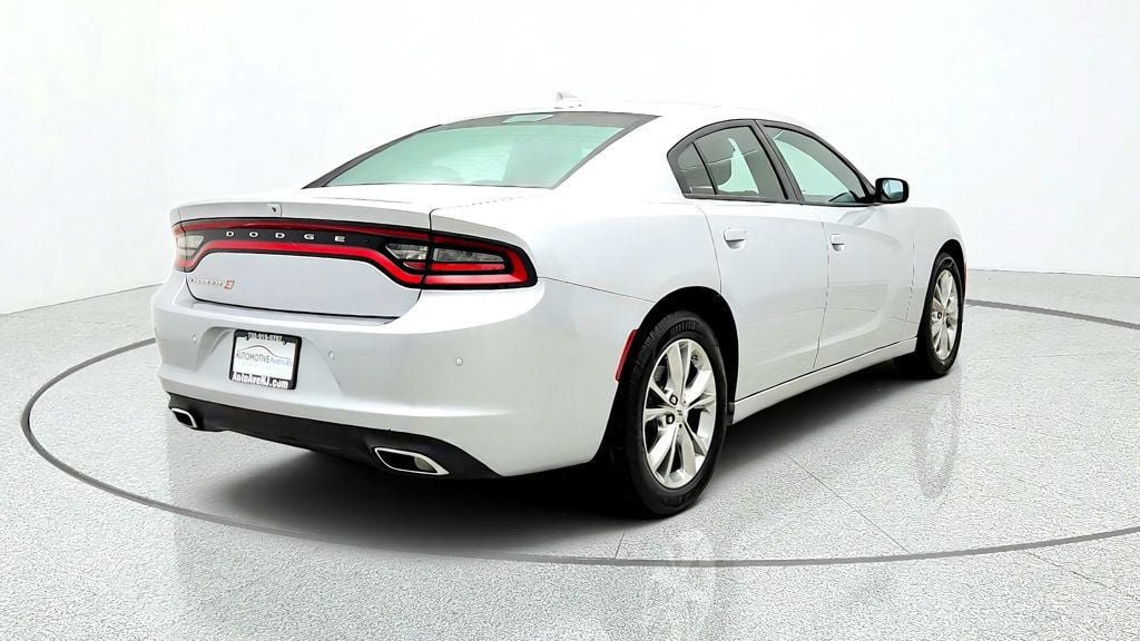 Used 2022 Dodge Charger SXT w/ Driver Convenience Group AWD/4WD image 5
