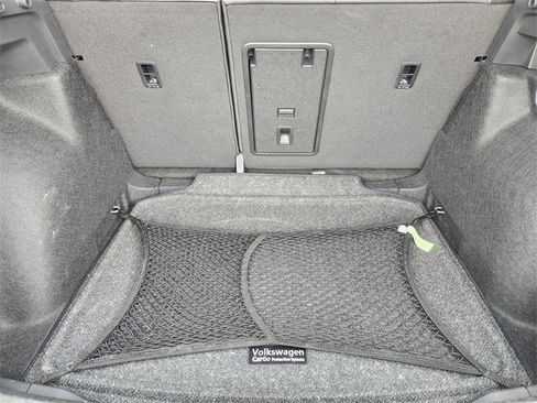New 2024 Volkswagen Taos SE image 22