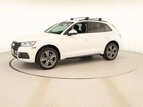 Used 2020 Audi Q5 2.0T Premium Plus w/ Premium Plus Package AWD/4WD image 13
