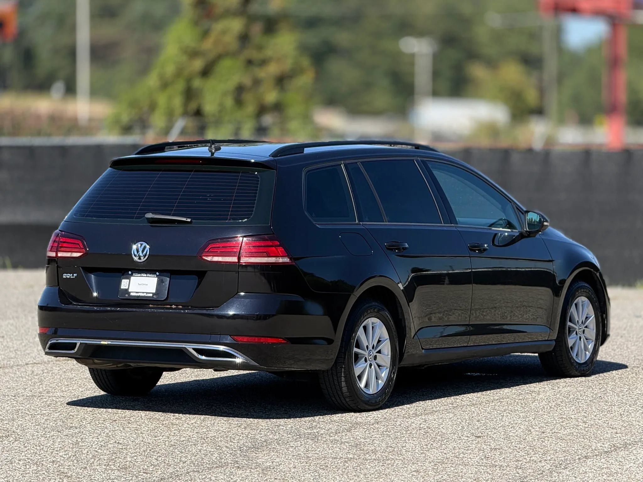 Used 2019 Volkswagen Golf S FWD image 9