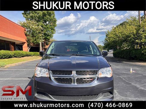 Used 2013 Dodge Grand Caravan SE image 3