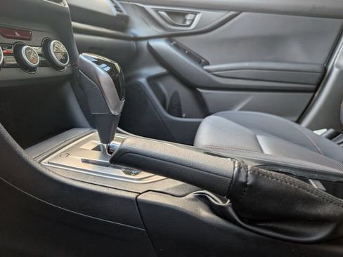 Used 2020 Subaru Crosstrek 2.0i Premium w/ Moonroof Package 1 AWD/4WD image 19