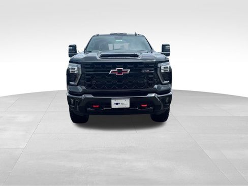 New 2026 Chevrolet Silverado 2500 ZR2 AWD/4WD image 8