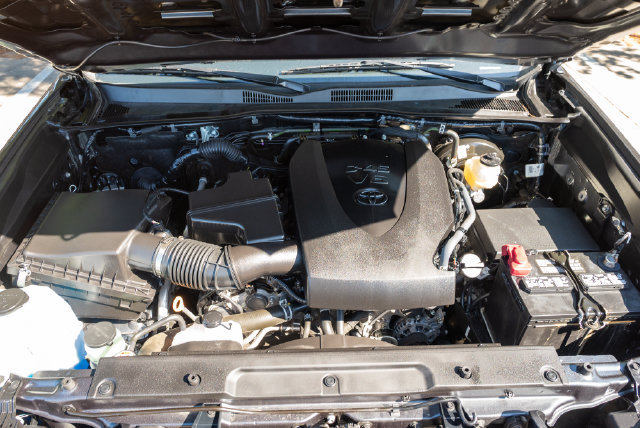 Used 2022 Toyota Tacoma TRD Sport AWD/4WD image 3