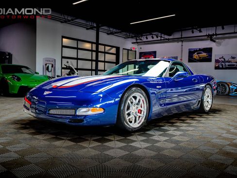Used 2004 Chevrolet Corvette Z06 w/ Z06 Preferred Equipment Group RWD image 6