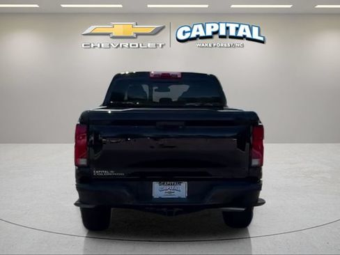 Used 2026 Chevrolet Colorado Z71 w/ Technology Package AWD/4WD image 4