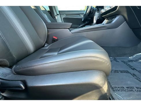 Used 2025 Honda Civic Sport image 22