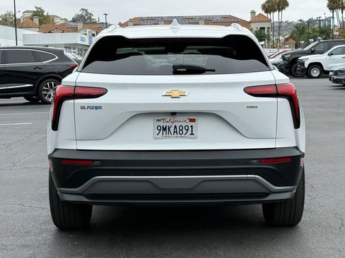 Used 2024 Chevrolet Blazer EV LT AWD/4WD image 8