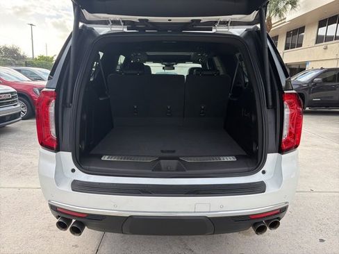 Used 2023 GMC Yukon XL Denali image 20