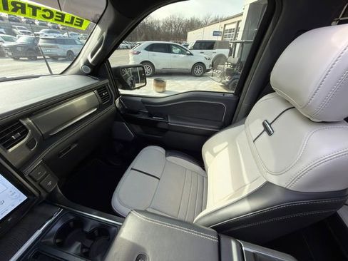 Used 2024 Ford F150 Lightning Platinum image 32