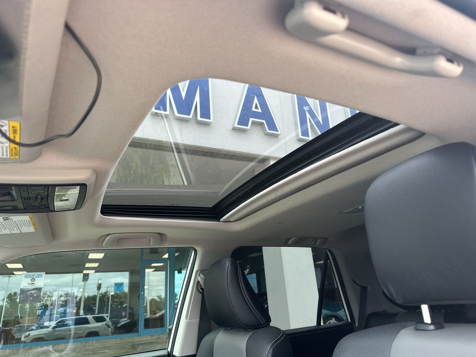 Used 2019 Toyota 4Runner SR5 Premium AWD/4WD image 27