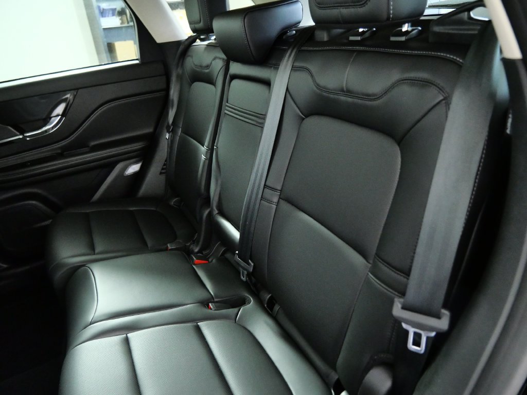 Certified 2023 Lincoln Corsair AWD w/ Equipment Group 101A image 13