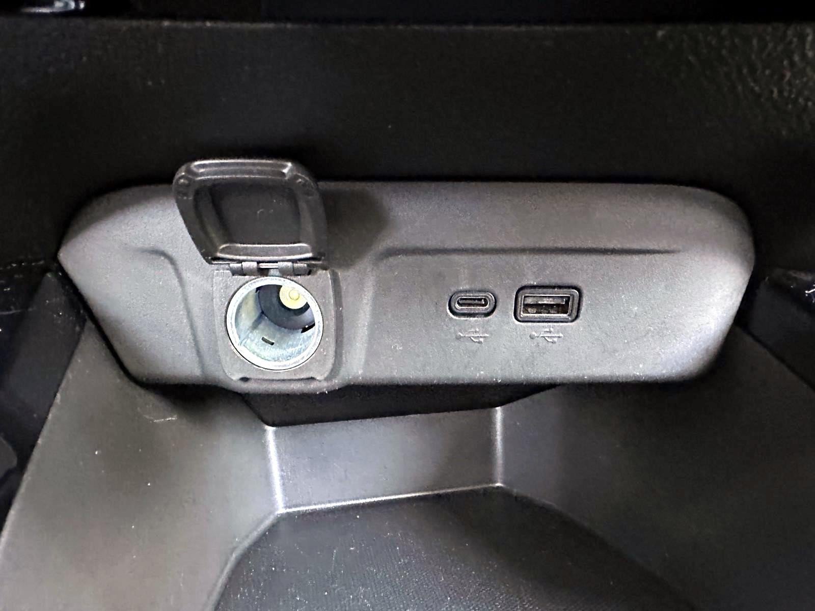 Used 2024 Chevrolet Trax ACTIV w/ Driver Confidence Package FWD image 23