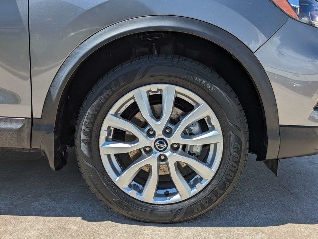 Used 2021 Nissan Rogue Sport SV FWD image 11