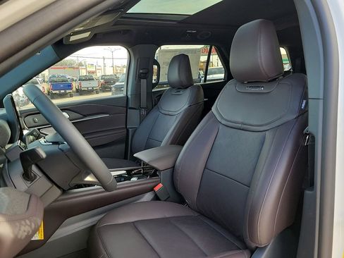 New 2026 Ford Explorer Platinum RWD image 11