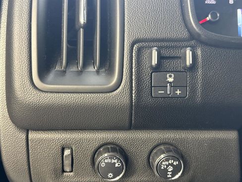 Used 2017 Chevrolet Colorado ZR2 image 24