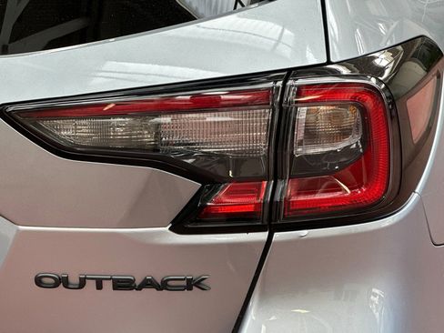 Used 2025 Subaru Outback Onyx Edition image 37