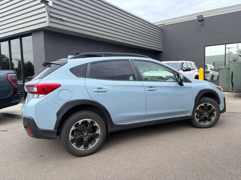 Used 2023 Subaru Crosstrek 2.0i Premium AWD/4WD image 3