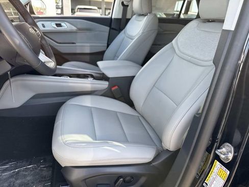 New 2026 Ford Explorer Active w/ Active Comfort Package image 19