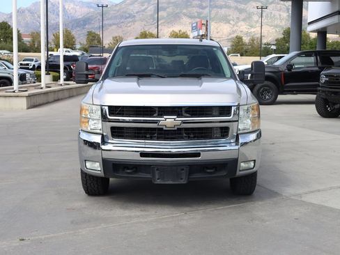 Used 2009 Chevrolet Silverado 3500 LT w/ Exterior Plus Package AWD/4WD image 9