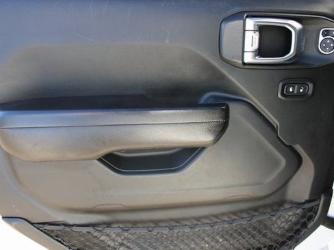 Used 2020 Jeep Wrangler Unlimited Rubicon image 10