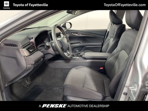 Used 2025 Toyota Camry LE image 20