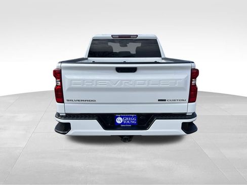 Used 2022 Chevrolet Silverado 1500 Custom image 5