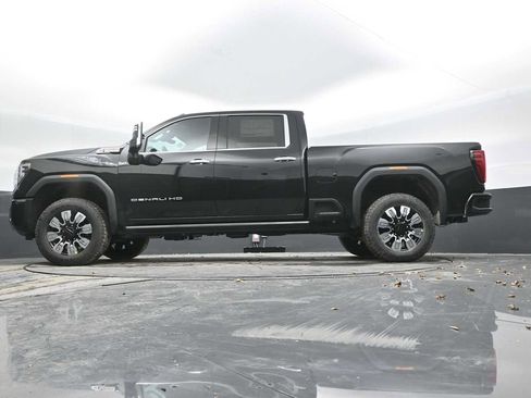 New 2026 GMC Sierra 2500 Denali w/ Denali Reserve Package image 35
