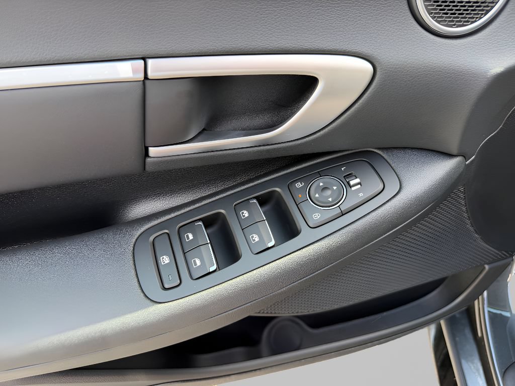 New 2026 Hyundai Sonata SEL FWD image 19