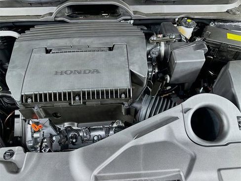 New 2025 Honda Pilot Sport image 10