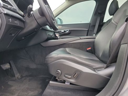Used 2020 Volvo XC90 T6 Momentum image 17