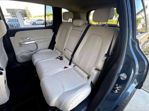 Used 2023 Mercedes-Benz GLB 250 image 20