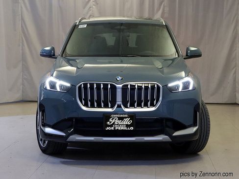 Used 2025 BMW X1 xDrive28i w/ Technology Package image 5
