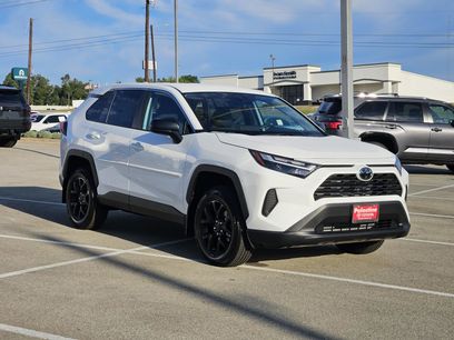 New 2025 Toyota RAV4 LE