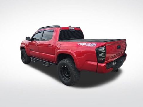 Used 2023 Toyota Tacoma TRD Sport image 2