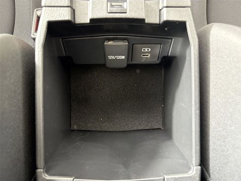 Certified 2023 Toyota Corolla Cross LE image 33