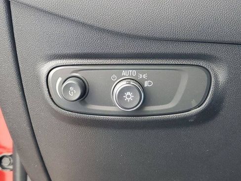 Used 2024 Chevrolet Equinox LT FWD image 8