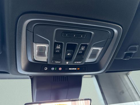 Used 2025 GMC Sierra 1500 AT4 w/ AT4 Premium Package image 62