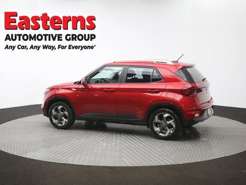 Used 2023 Hyundai Venue Limited image 62