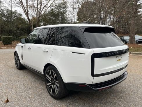 Used 2023 Land Rover Range Rover SE image 7