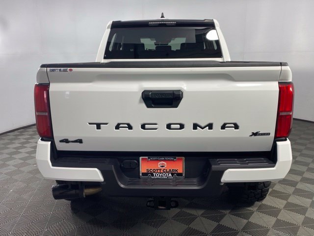Used 2025 Toyota Tacoma SR5 AWD/4WD image 7