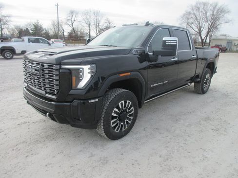 New 2026 GMC Sierra 2500 Denali Ultimate image 10