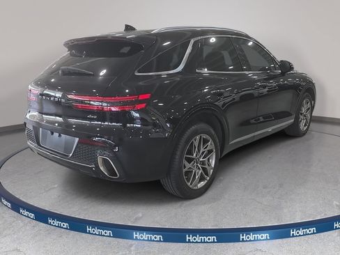 Used 2024 Genesis GV70 2.5T AWD/4WD image 6
