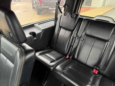 Used 2017 Ford Expedition EL Platinum image 19
