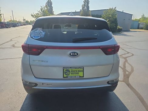 Used 2022 Kia Sportage LX AWD/4WD image 6