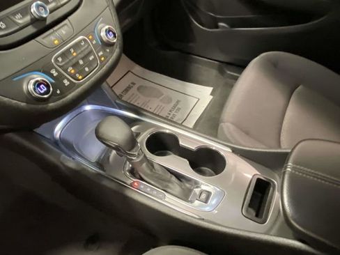 Used 2024 Chevrolet Malibu LT image 16