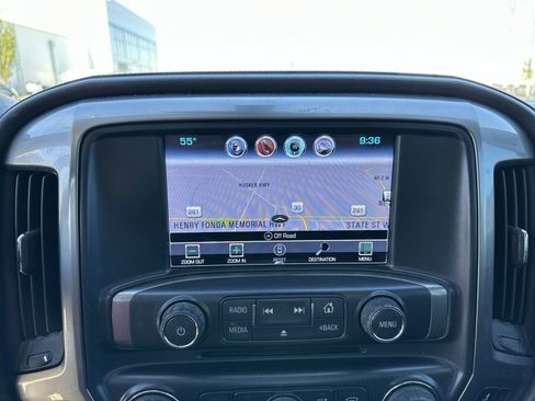 Used 2017 Chevrolet Silverado 1500 LTZ Z71 w/ LTZ Plus Package AWD/4WD image 14