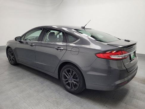 Used 2018 Ford Fusion SE w/ Equipment Group 201A image 3
