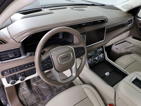 Used 2023 GMC Yukon XL Denali w/ LPO, Floor Liner Package image 25