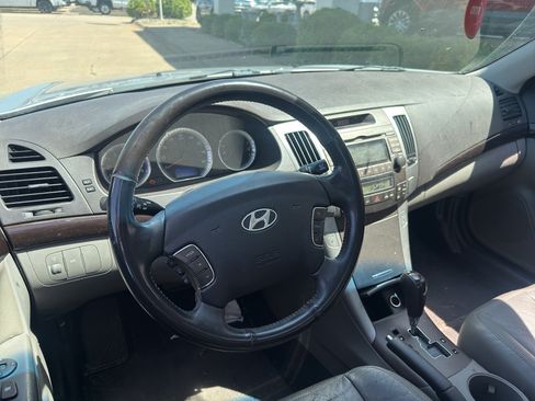 Used 2009 Hyundai Sonata Limited FWD image 11